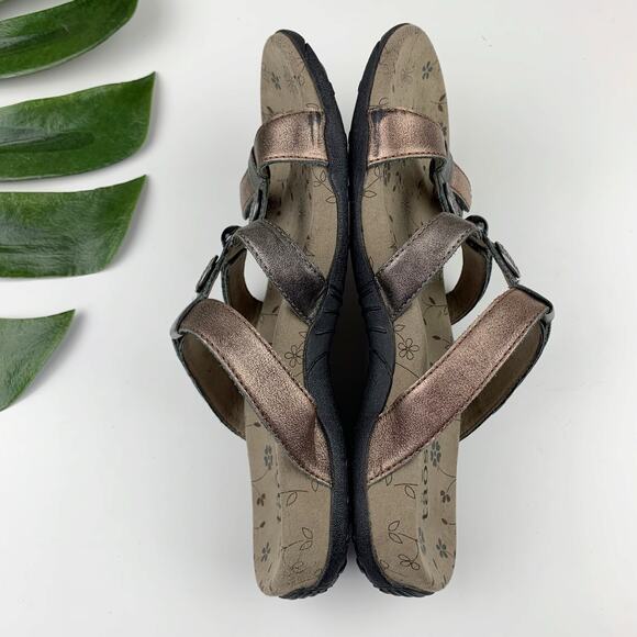 Taos Prize Sandals Slip On Comfort Metallic Bronze Adjustable Straps Women's 7 - Picture 7 of 10